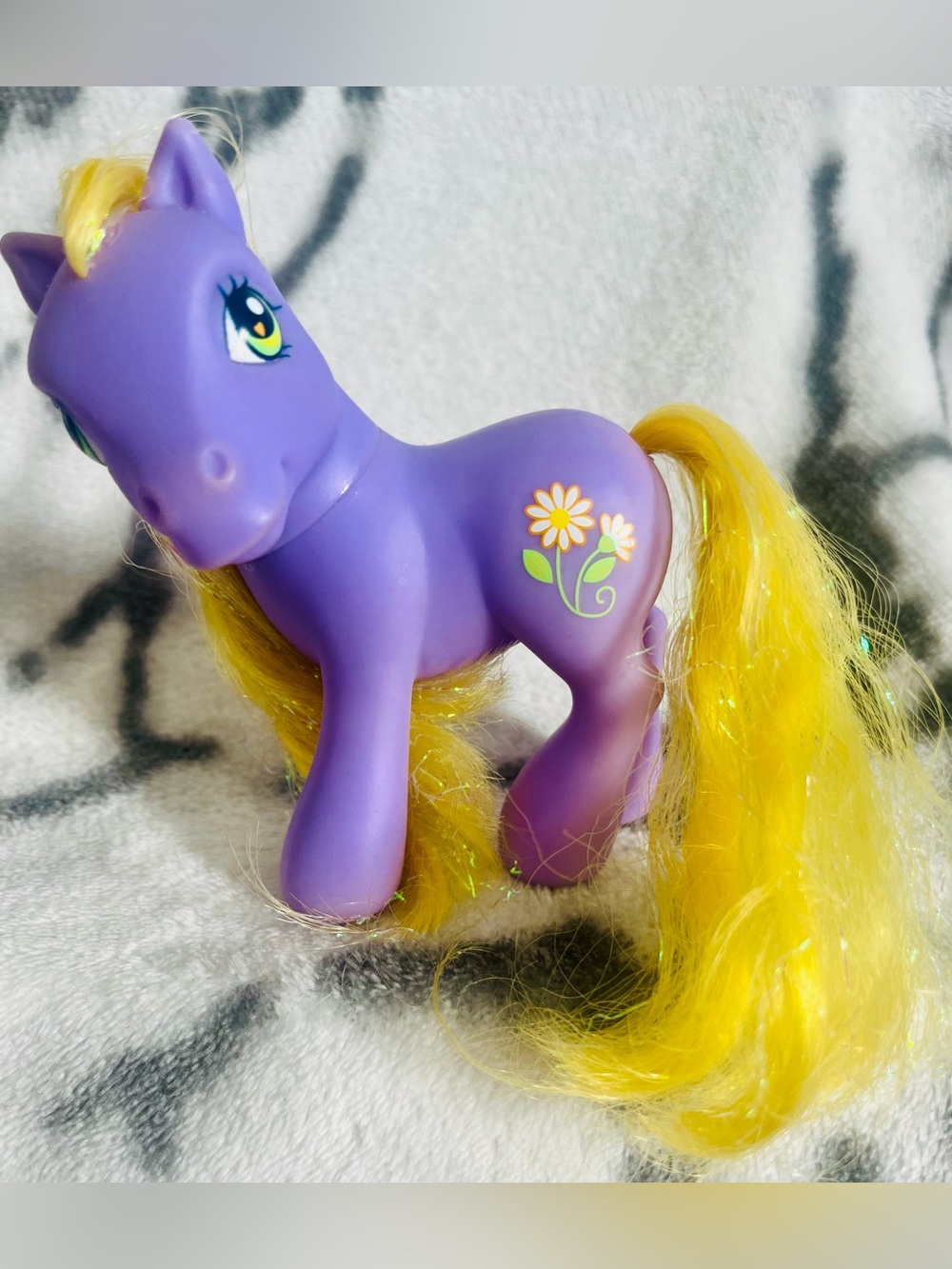 My Little Pony (2003) G3 “Daisyjo” 4.5” Pony - “Glitter Celebration” Series